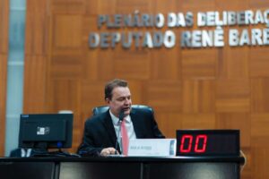 Leia mais sobre o artigo Projeto de Max Russi cria Política Estadual de Geologia e Recursos Minerais de Mato Grosso