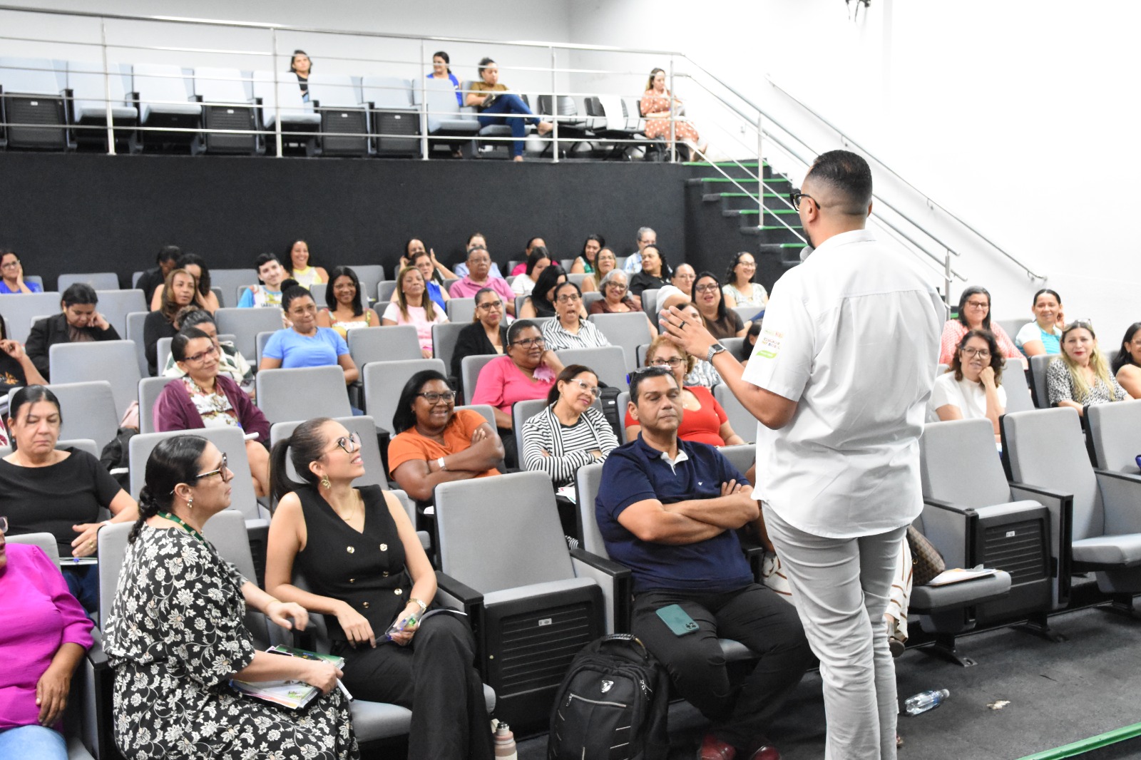 No momento, você está visualizando Cuiabá capacita 130 professores para combater defasagem na rede municipal