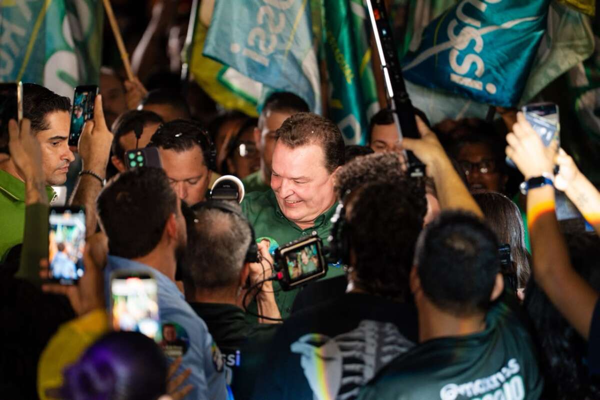 No momento, você está visualizando Max Russi reúne 5 mil pessoas em ato político em Cuiabá