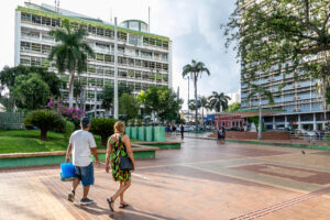 Leia mais sobre o artigo Prefeitura de Cuiabá abre seleção com 1.520 vagas na Educação e salários de até R$ 5,6 mil