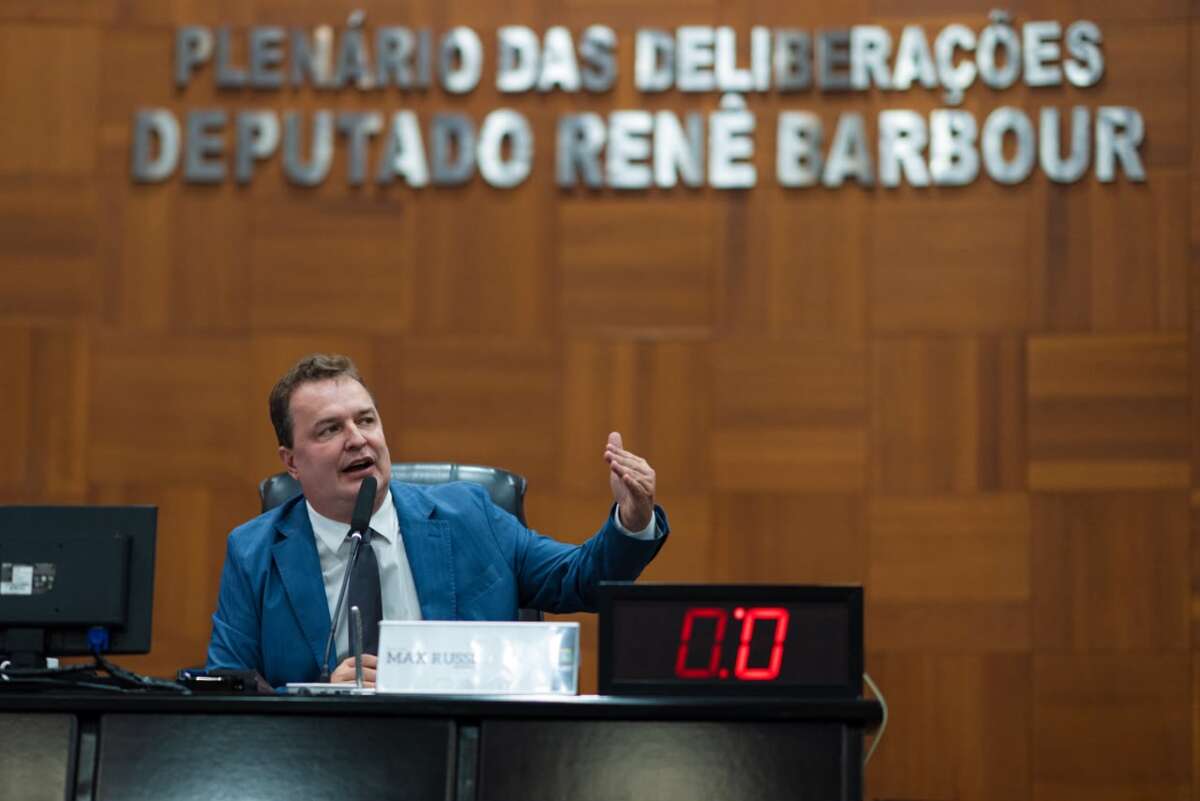 No momento, você está visualizando ALMT aprova projeto de Max que facilita negociação de débitos com o Estado