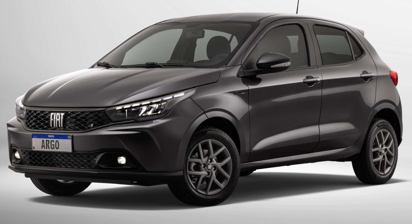 No momento, você está visualizando Fiat Argo chega à linha 2027 e adianta estratégia para o Argo X