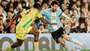 Leia mais sobre o artigo Messi se despede da seleção argentina com gol e muita emoção