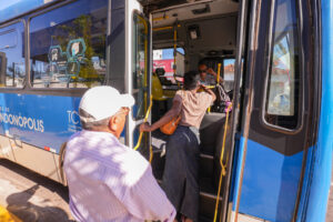 Leia mais sobre o artigo Rondonópolis garante ônibus de graça para votação no 2º turno