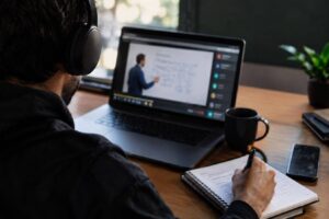Leia mais sobre o artigo Várzea Grande e Univag oferecem 13 cursos gratuitos com 4 mil vagas