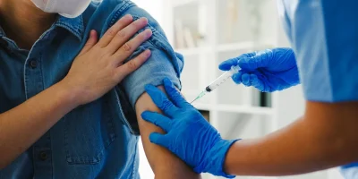Anvisa atualiza regras para vacinas contra a Covid-19