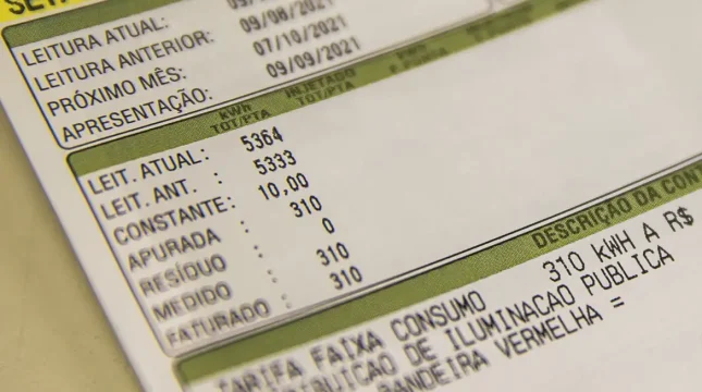 Aumento da conta de luz deve pesar 0,4 p.p. na inflação deste ano