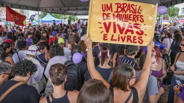 Autonomia financeira é prioridade para mulheres, aponta pesquisa