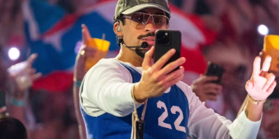 Bad Bunny faz show com tom político no Super Bowl