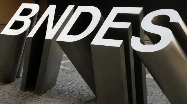 BNDES tem lucro de R$ 13,3 bilhões no primeiro semestre de 2025
