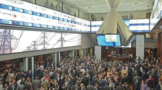 Bolsa brasileira tem melhor semana com alta de 5,40%