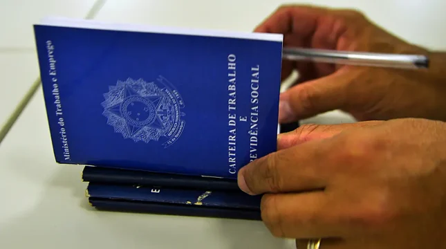 Brasil fecha mês junho com saldo positivo de 145.161 empregos