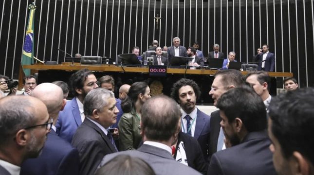 camara-analisa-fim-escala-6x1-segunda