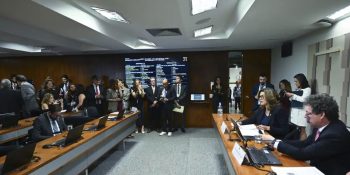 comissao-congresso-aprova-mp-taxa-blusinhas