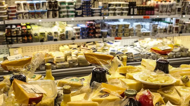 Crédito e emprego explicam vendas no comércio recorde