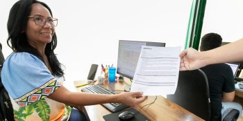 Cuiabá oferece serviço para montar currículos e vagas emprego