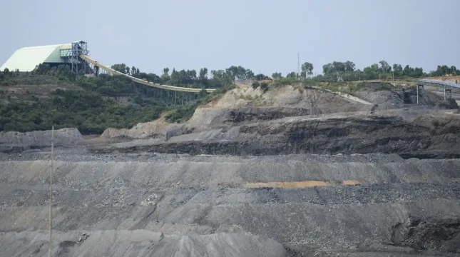 Empresa dos EUA compra mineradora brasileira de terras raras