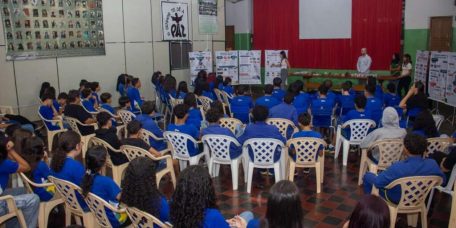 Estudantes conhecem projeto idealizado por Max Russi