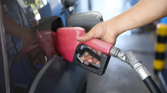 Fazenda mantém subsídio de R$ 2,12 ao óleo diesel