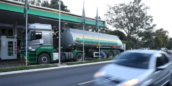 Governo anuncia nova subvenção para baratear preço do diesel