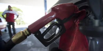 Governo inicia retirada gradual de subsídios aos combustíveis