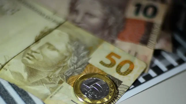 IBC-BR recua 0,2% em julho; resultado de alta de 1% em um ano