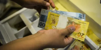 INPC, inflação usada para reajuste de salários, soma 4,42%