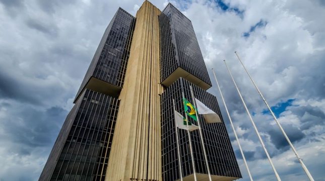 janeiro-registra-saldo-negativo-contas-externas-brasil