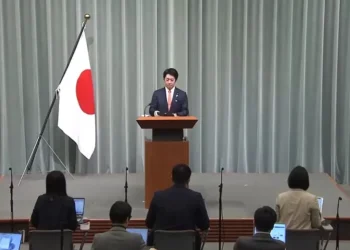 Japão condena Coreia do Norte por mísseis balísticos