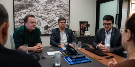 Max Russi abre diálogo com Sefaz sobre multas a empresas
