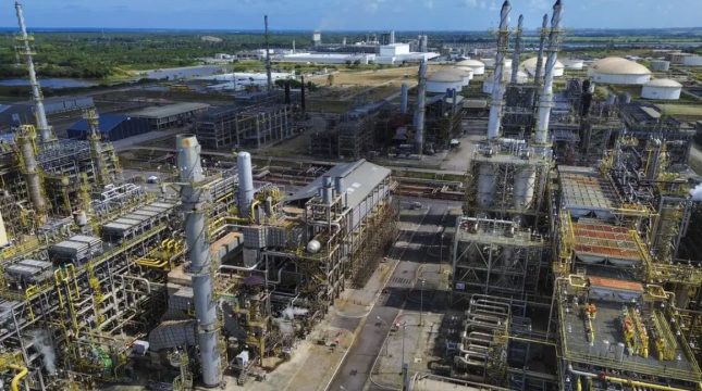 petrobras-reajusta-preco-oleo-diesel