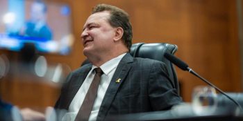 PL de Max Russi garante acompanhamento dos pais na educação