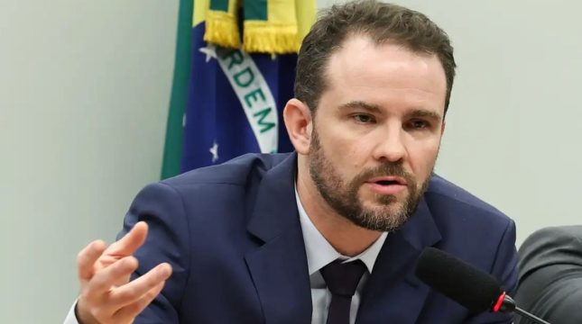 poucos-anos-nao-sera-necessatio-fazer-declaracao-ir