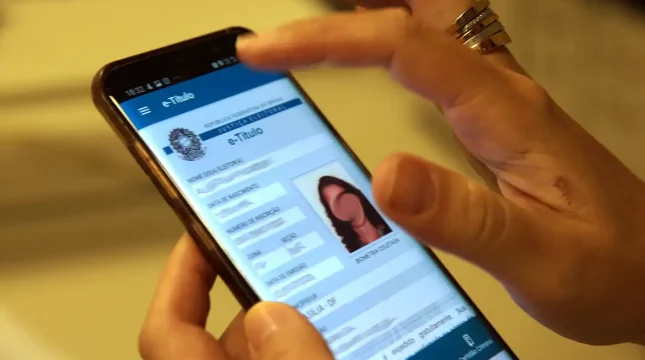 Prazo para regularizar título de eleitor vai até 6 de maio