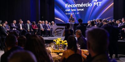 Prefeito Abilio participa da posse da nova diretoria da Fecomércio