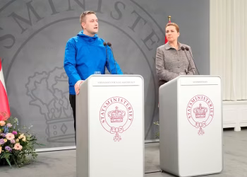 Premiê diz que Groenlândia não vai ceder pressão dos EUA