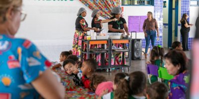 Quintal Cuiabano leva danças e gastronomia a crianças em Cuiabá