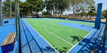 Secretaria revitaliza quadra de esportes do bairro Poção no sábado